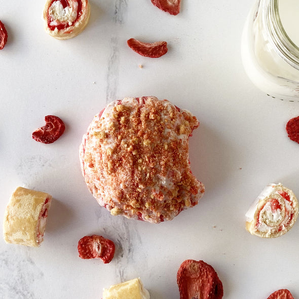 Strawberry Shortcake Stuffed Cookies