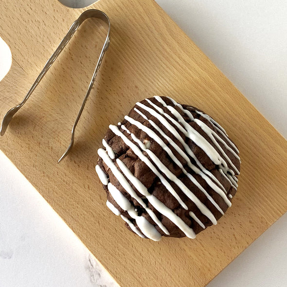 Black & White Triple Chip Stuffed Cookies